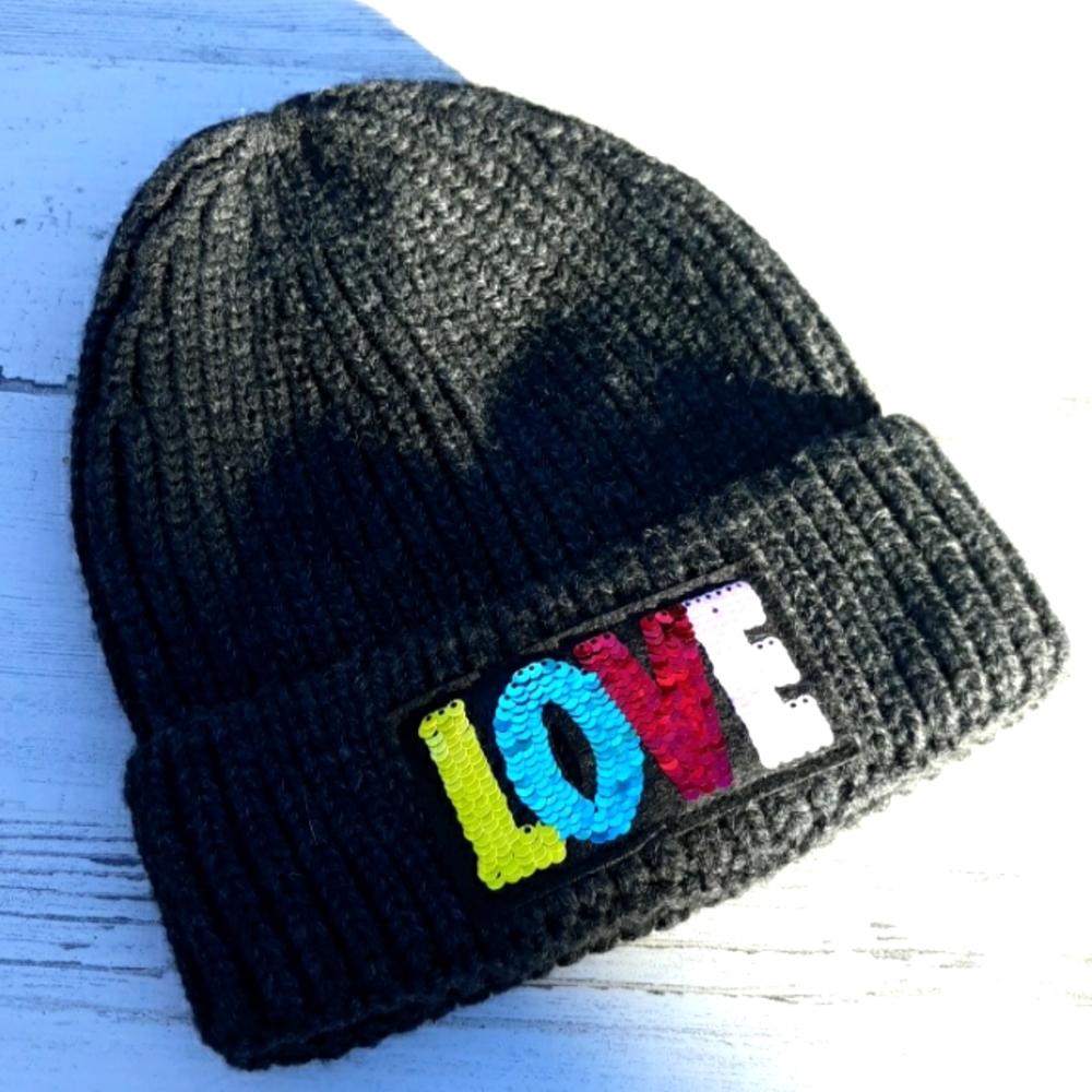 NWOT MARCUS ADLER KNIT HAT